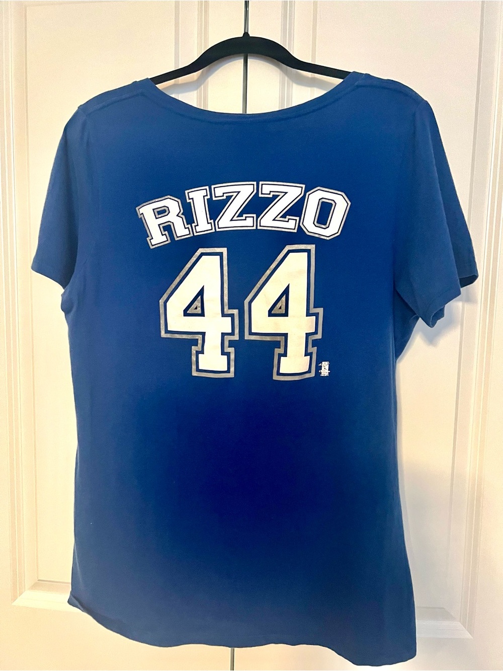 Official MLB Chicago Cubs Women’s V-Neck Tee, Anthony Rizzo 44 - Picture 7 of 10
